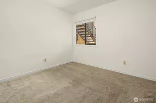 12424 NE 145th St, Kirkland, WA 98034 - Photo 29