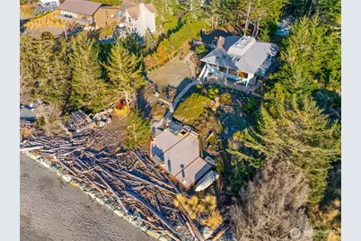 4951 Surfcrest Drive, Oak Harbor, WA 98277 - Photo 39