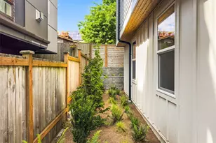 3012 B NW 56th St, Seattle, WA 98107 - Photo 23