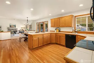 11007 W Lake Joy Dr NE, Carnation, WA 98014 - Photo 9