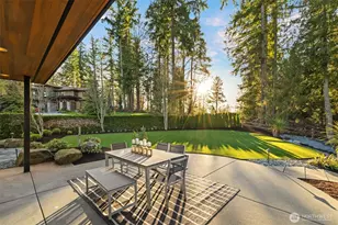 18858 NE 49th Pl, Sammamish, WA 98074 - Photo 9