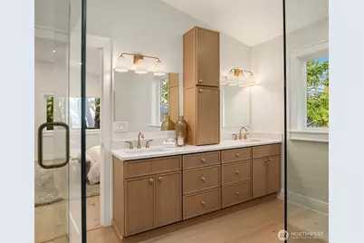 10010 161st Avenue NE, Redmond, WA 98052 - Photo 17