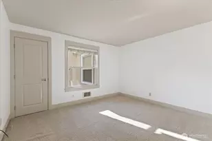 23015 Edmonds Way, Edmonds, WA 98020 - Photo 11