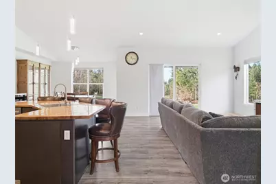 38512 Mountain Highway E, Eatonville, WA 98328 - Photo 5