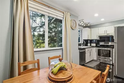 13706 26th Place W #B18, Lynnwood, WA 98087 - Photo 5