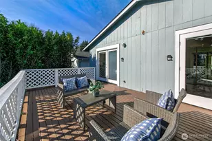 541 N 75th St, Seattle, WA 98103 - Photo 23