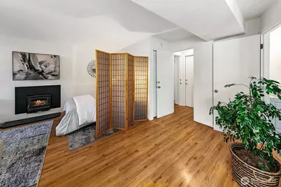 541 N 75th Street, Seattle, WA 98103 - Photo 19