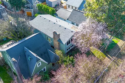 541 N 75th Street, Seattle, WA 98103 - Photo 29