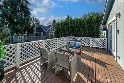 541 N 75th Street, Seattle, WA 98103 - Photo 25