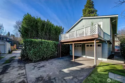 541 N 75th Street, Seattle, WA 98103 - Photo 27