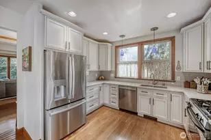 11740 Burke Ave N, Seattle, WA 98133 - Photo 11