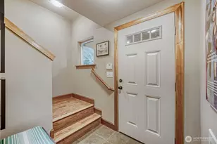 11740 Burke Ave N, Seattle, WA 98133 - Photo 5