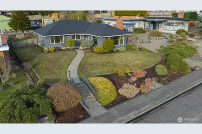 2110 E 17th Street, Bremerton, WA 98310 - Photo 1