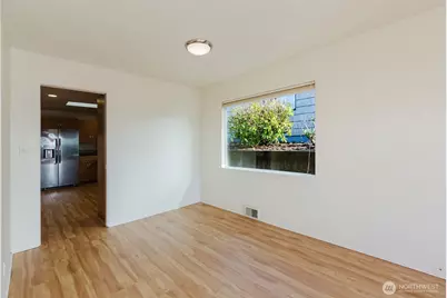 2110 E 17th Street, Bremerton, WA 98310 - Photo 11