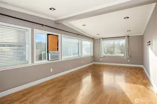 15411 SE 8th St, Bellevue, WA 98007 - Photo 9