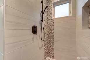 895 Marshall Dr, Camano Island, WA 98282 - Photo 23