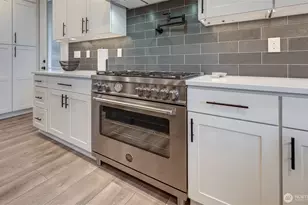 895 Marshall Dr, Camano Island, WA 98282 - Photo 17