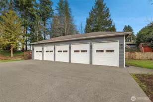 2726 9th St SW, Puyallup, WA 98373 - Photo 33