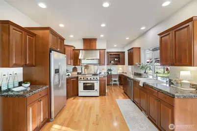 2726 9th Street SW, Puyallup, WA 98373 - Photo 9