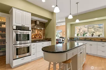 735 Castle Heights Drive, Wenatchee, WA 98801 - Photo 15