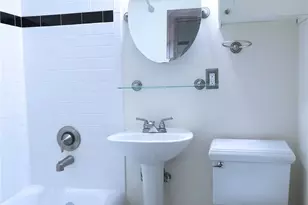 6710 Greenwood Ave N, Seattle, WA 98103 - Photo 27