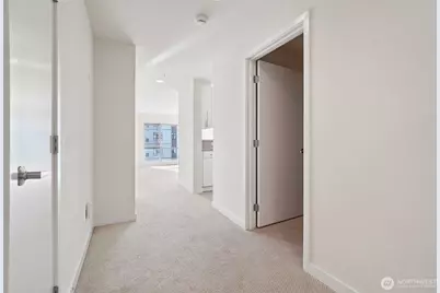 321 10th Avenue S #613, Seattle, WA 98104 - Photo 3