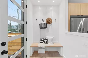 6515 19th Ave NW, Seattle, WA 98117 - Photo 3