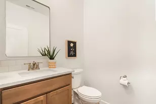 2401 E 16th St, Bremerton, WA 98310 - Photo 11