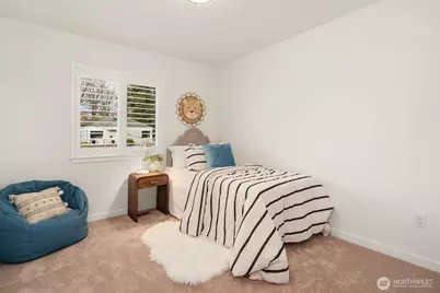 2401 E 16th Street, Bremerton, WA 98310 - Photo 15