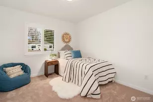 2401 E 16th St, Bremerton, WA 98310 - Photo 15