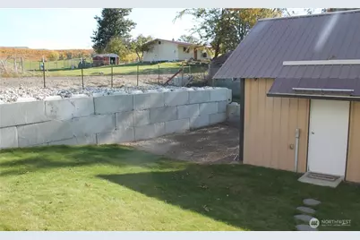 27 Orchard Loop N, Tonasket, WA 98855 - Photo 21