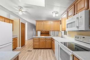 1427 100th Street SW, Everett, WA 98204 - Photo 5