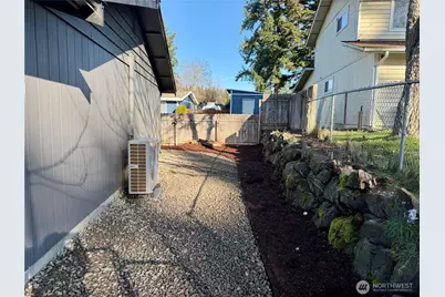 704 NE Normandy, Bremerton, WA 98310 - Photo 15