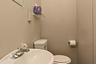 1704 Rainier St, Sumner, WA 98390 - Photo 21