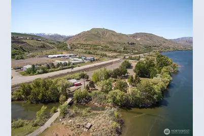 2120 Malaga Alcoa Highway, Wenatchee, WA 98828 - Photo 1
