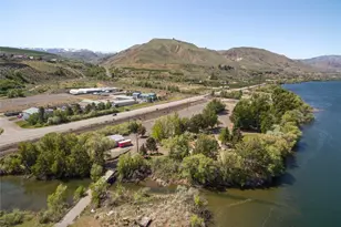 2120 Malaga Alcoa Hwy, Wenatchee, WA 98828 - Photo 1