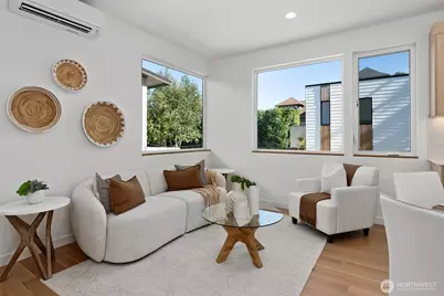 2214 Broadway E #B, Seattle, WA 98102 - Photo 7