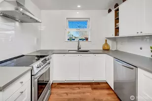 8000 28th Ave NW, Seattle, WA 98117 - Photo 15