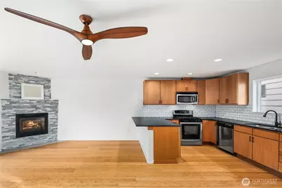 2017 NW 59th Street #A, Seattle, WA 98107 - Photo 9