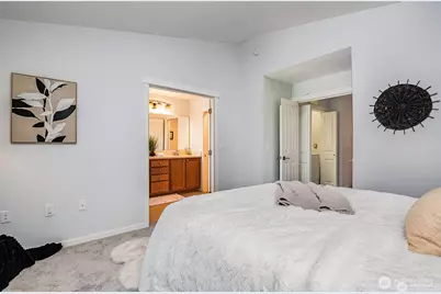 5523 Lakemont Boulevard SE #604, Bellevue, WA 98006 - Photo 21