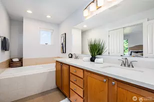 5523 Lakemont Blvd SE, Bellevue, WA 98006 - Photo 23