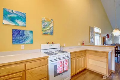 170 NW 13th Court, Oak Harbor, WA 98277 - Photo 13