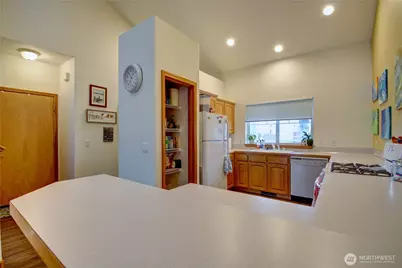170 NW 13th Court, Oak Harbor, WA 98277 - Photo 15