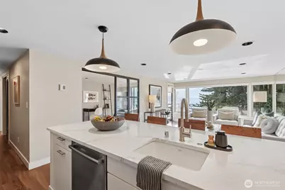 1600 43rd Avenue E #211, Seattle, WA 98112 - Photo 7