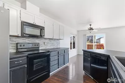 19411 12th Avenue Ct E, Spanaway, WA 98387 - Photo 7