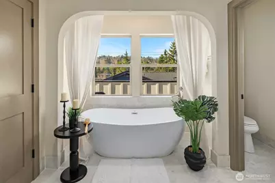 5037 25th Avenue SW, Seattle, WA 98106 - Photo 23