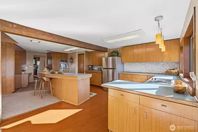 17368 Olympic Place, Mount Vernon, WA 98274 - Photo 11