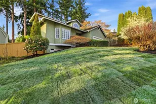 23928 SE 42nd Pl, Sammamish, WA 98029 - Photo 3