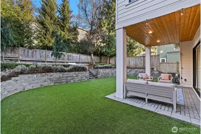 4716 48th Avenue NE, Seattle, WA 98105 - Photo 35