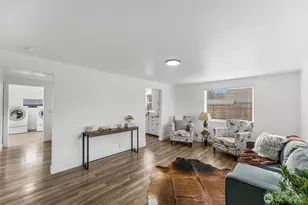 927 21st St SE, Puyallup, WA 98372 - Photo 5